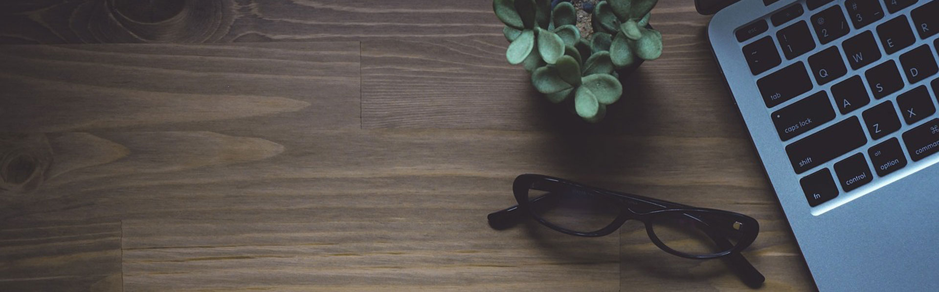 惠普(HP)战99 台式机 + 战D24v 23.8寸显示器